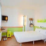 Hotel Ibis Budget Givet